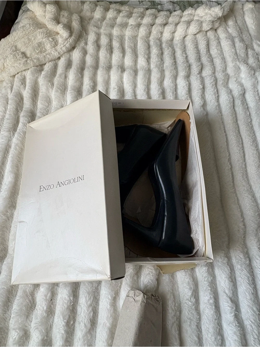 Enzo Angiolini Earla Navy Leather Pumps Womens 8N Narrow Square Toe